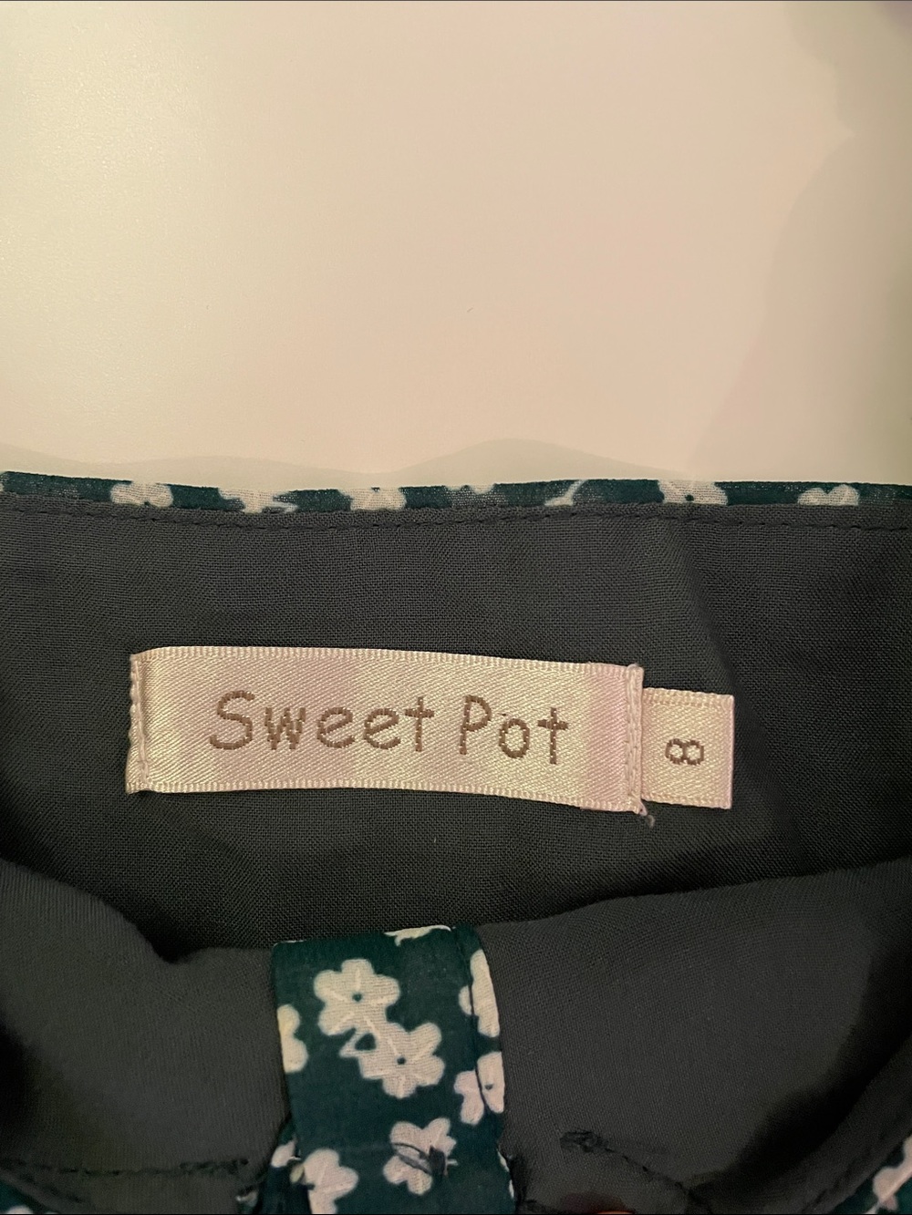 Floral Button-Front Green Sundress - Picture 2 of 3